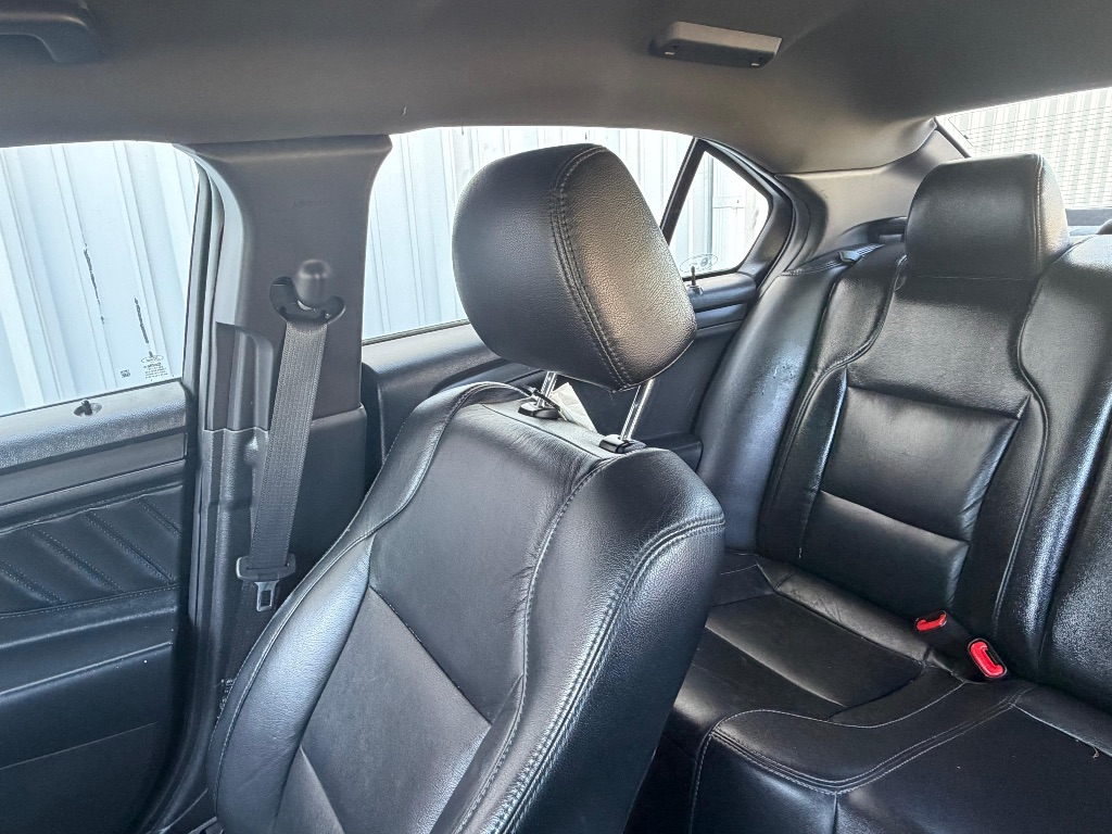 2018 Ford Taurus - $11,995